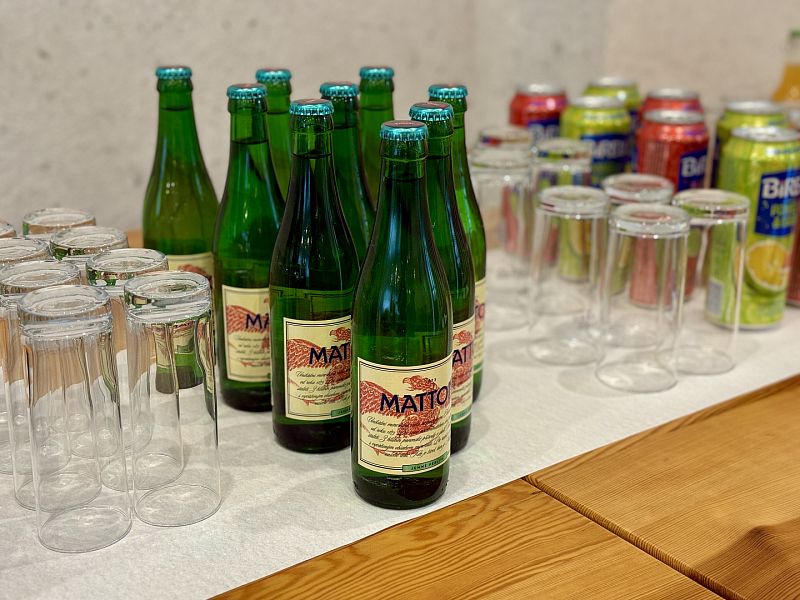 Bohatá nabídka alkoholických i nealkoholických nápojů