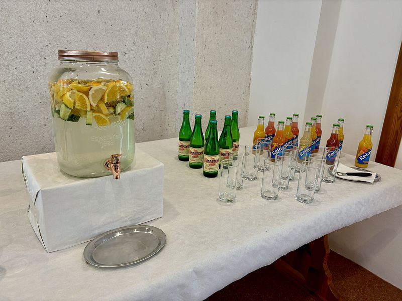 Bohatá nabídka alkoholických i nealkoholických nápojů