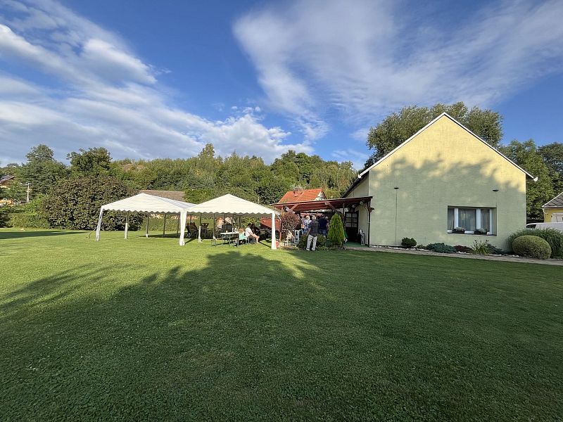 Romantické místo pro svatební obřad, hostinu i party