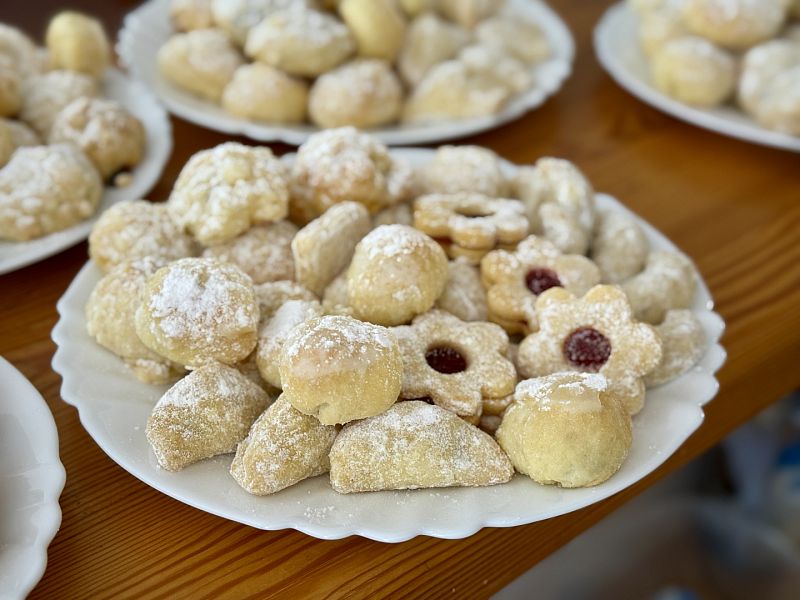 Sladká tečka od místních cukrářek