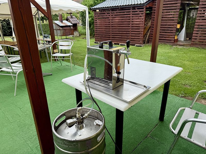 Svatební hostina o několika chodech i raut na svatbu