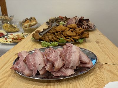 Kouzelná svatba s hostinou a rautem