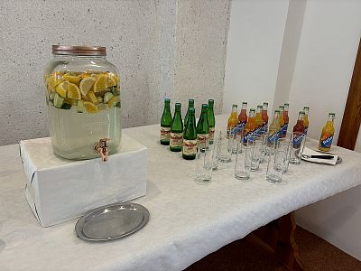 Narozeninová oslava s bohatým rautem