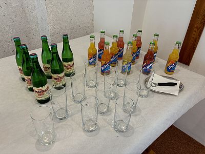 Narozeninová oslava s bohatým rautem